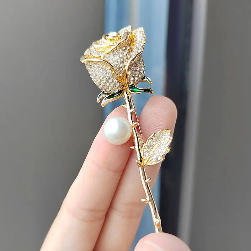 Luxury Rhinestone Pearl Rose Flower Brooches for Women Men Clothing Suit Pins Accessories Exquisite Wedding Party Jewelry Gifts