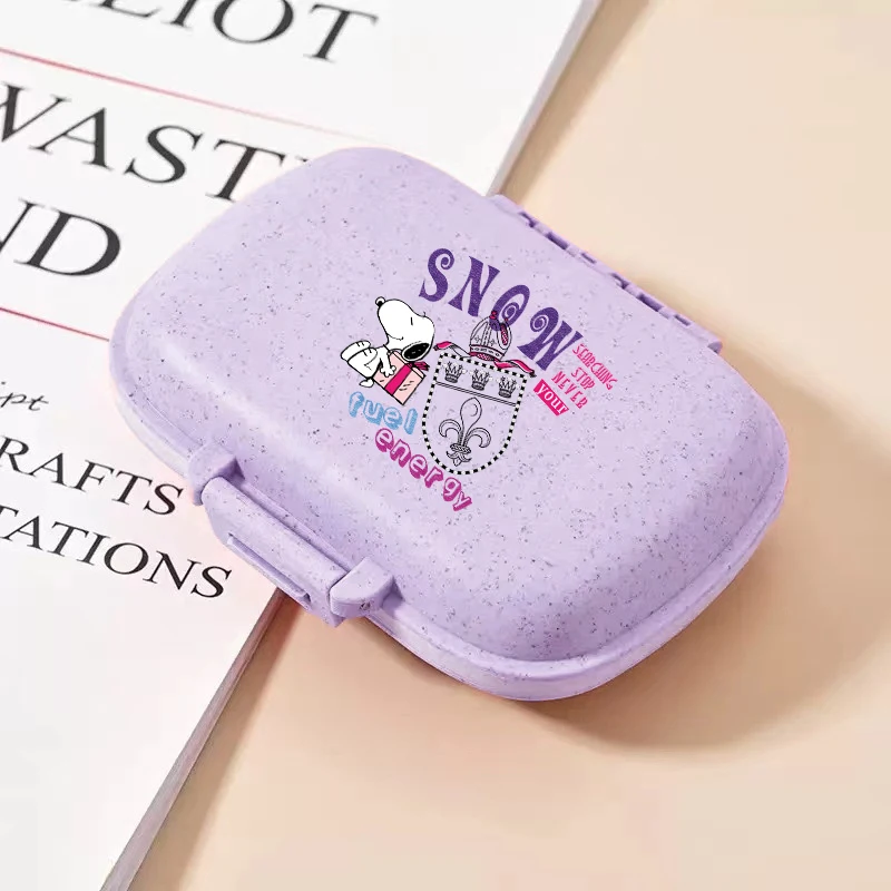 Boîte de rangement de pilules Snoopy, petite boîte à médicaments Portable résistante à l'humidité, boîte de rangement de bonbons à motif de dessin animé, cadeau d'anniversaire pour ami