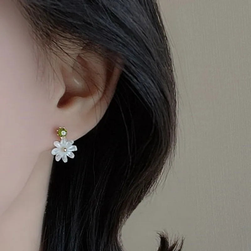 Frühling neue süße Gänseblümchen Blume Ohr stecker für Frauen süße Muschel Emaille versilbert Ohrringe koreanischen Temperament Schmuck – Detail 19
