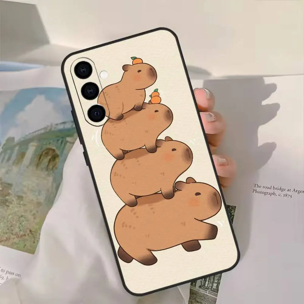 Bonita funda de teléfono con dibujos de capibara para Samsung GalaxyA13,21s,22,31,32,52,53,71,72,73, funda negra suave