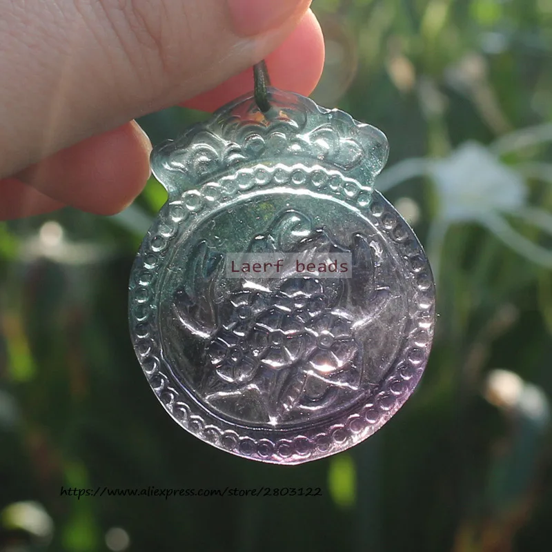 Рисунок 4 - Резная Подвеска из натурального