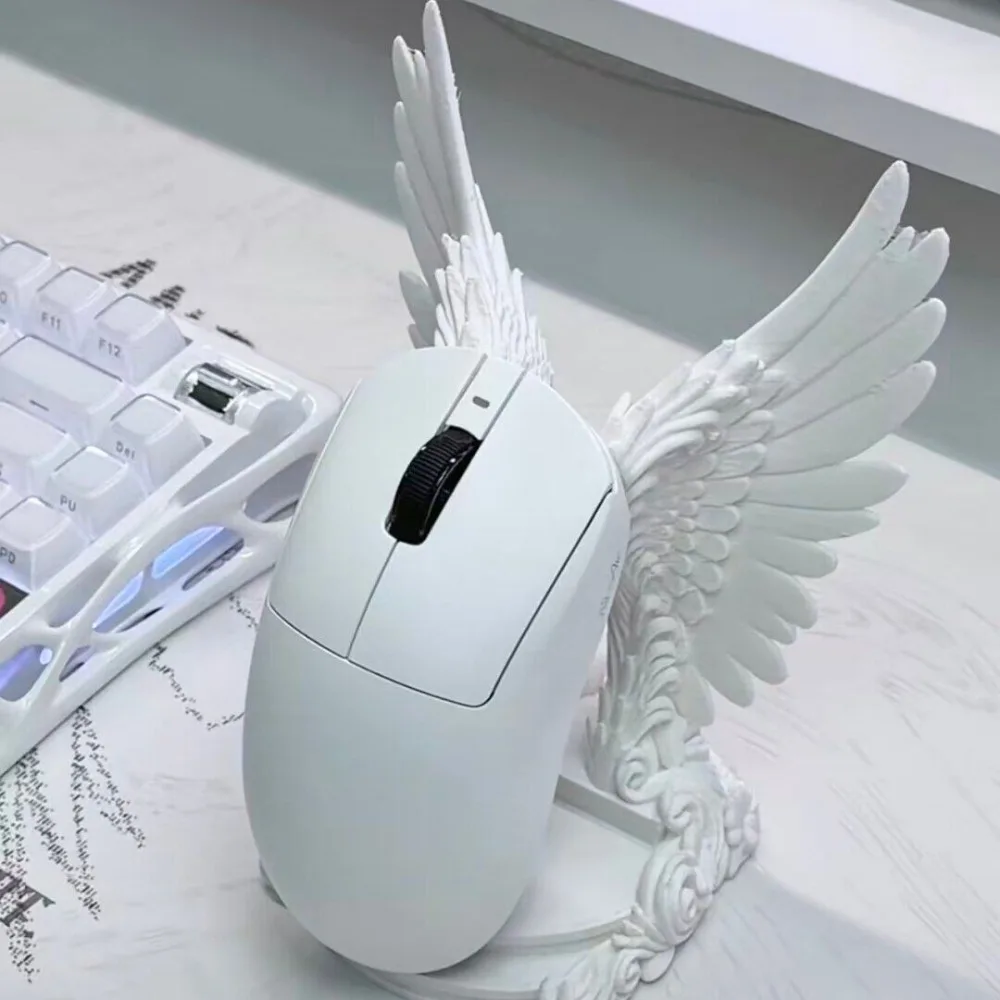 Angel Wing Mouse Stand Computer Desktop Decoration Ornament Wireless Mouse Esports Room Mouse Display Storage Stand 3D Printing