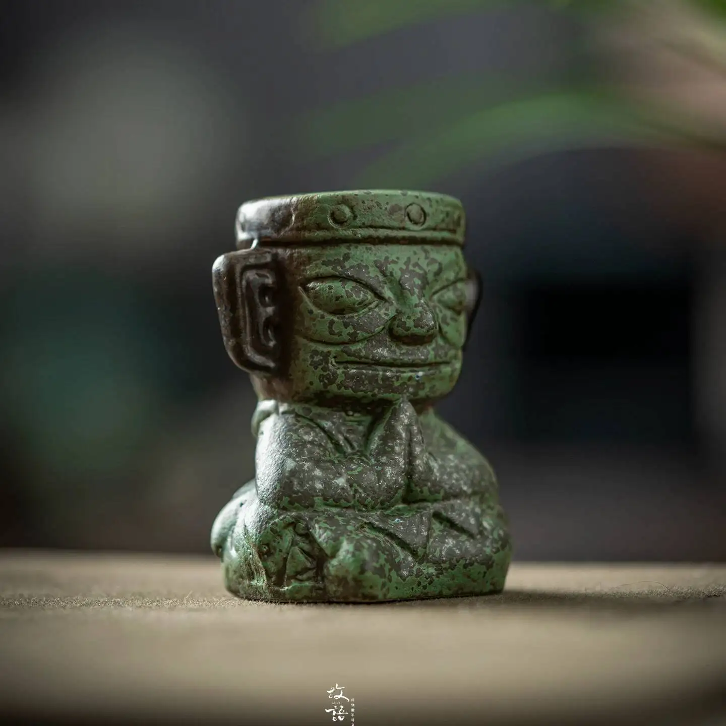 Ancient Style Sanxingdui Pet Ceramic Holder For Teapot Lid, Creative Zen Tea Table Decoration Lid Stand