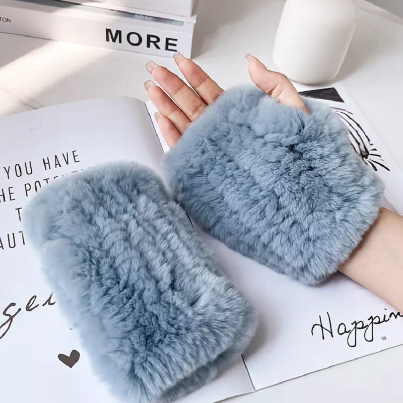 جديد وصول الإناث قفازات فرو الأرنب الطبيعي محبوك الدافئة ريال ريكس أرنب الفراء القفازات النساء الشتاء في الهواء الطلق ريكس قفازات فرو الأرنب