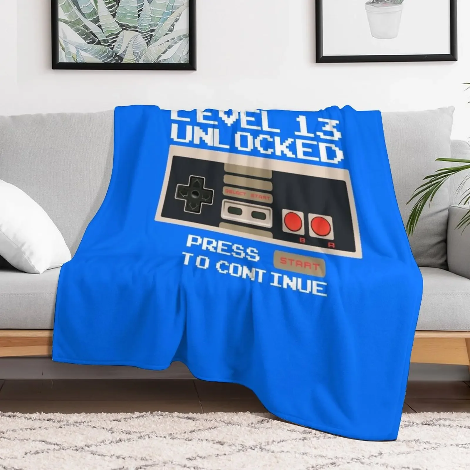 Level 13 Unlocked Funny 13th Birthday Gift for Video Gamers Throw Blanket Cozy Napping Blanket Gift for Mom Dad
