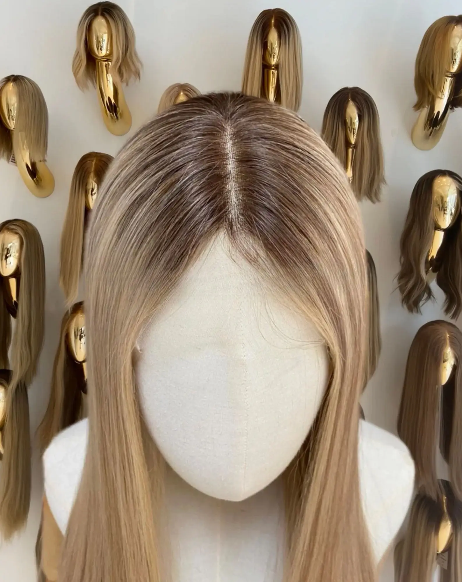Soft Natural Straight Ombre Light Blonde Highlights Medium Length Middle Parting Daily Party Cosplay Wigs Small Large Cap Size