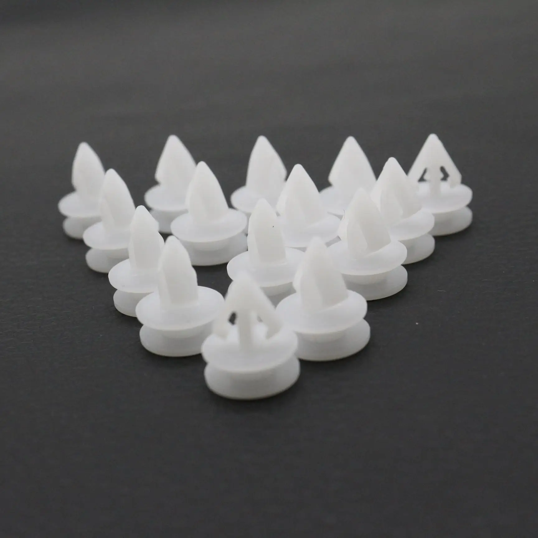 

15 pcs Door Trim Applique Clips Fasteners For Chevrolet Silverado 1500 & GMC Sierra 1500-3500 HD White Nylon Retainer 11602522