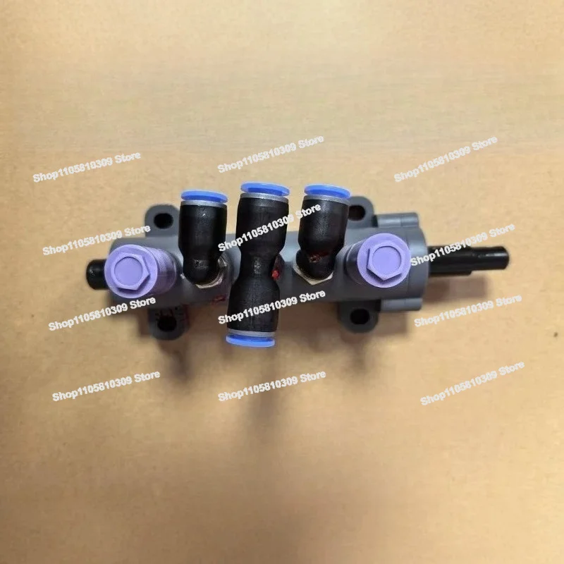 Five-way Valve Foot Valve Pneumatic , Tire Pick Machine Accessories
