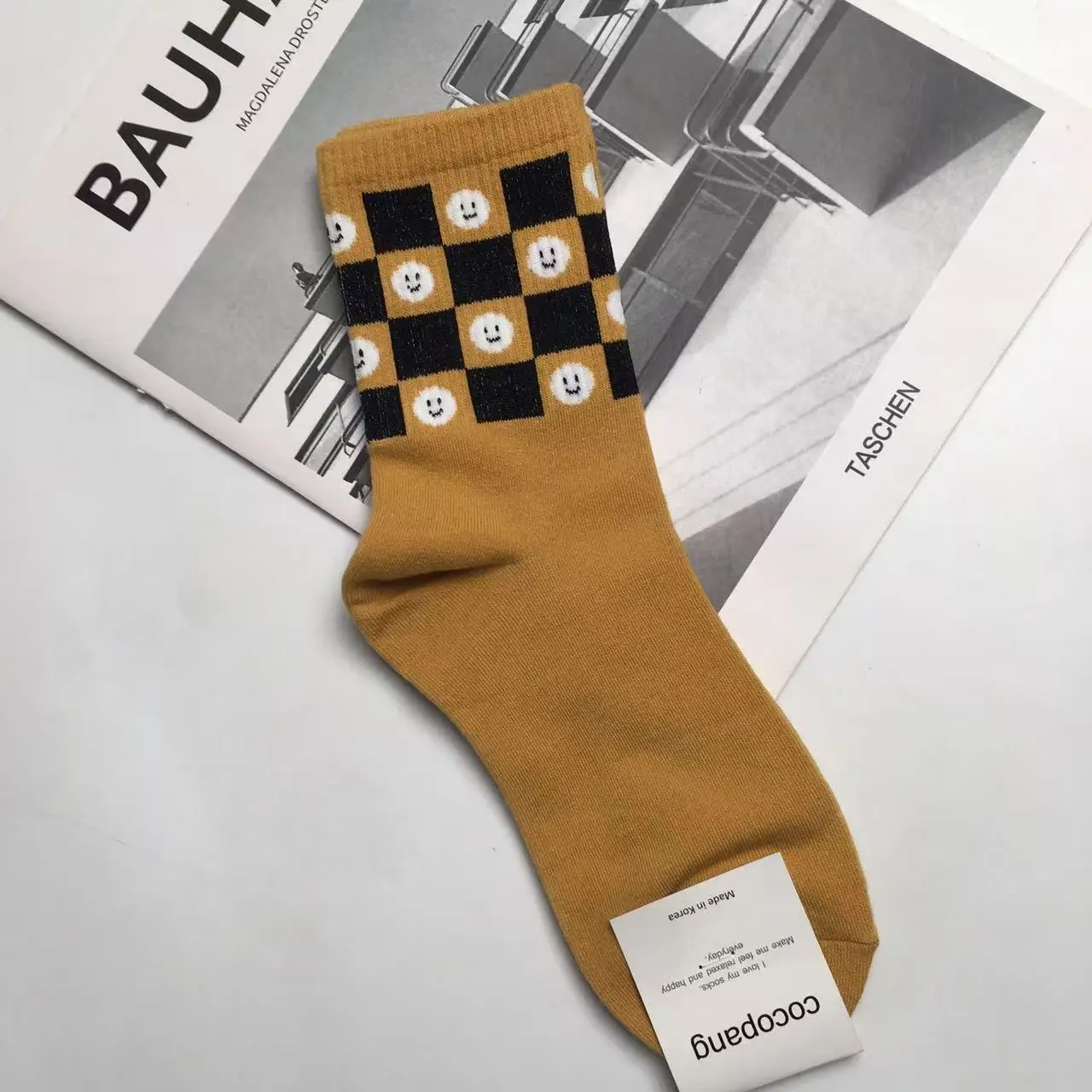 Designer socks Cartoon Checkerboard-style smiling face Men's Socks Cotton Harajuku Style Sport Boys Breathable Christmas Gift