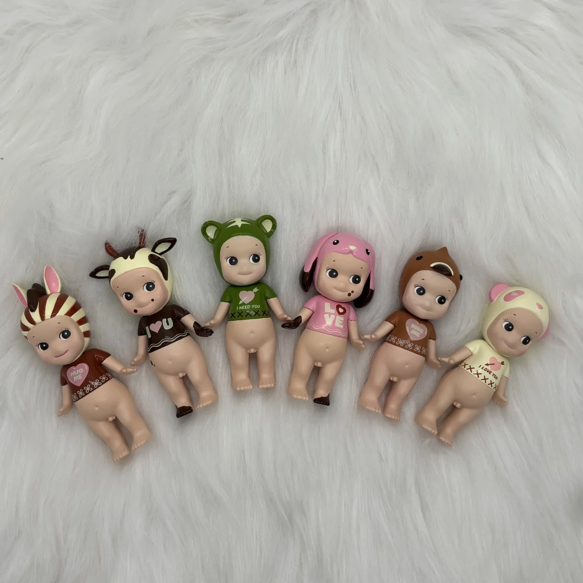 

Sonny Angel Mini Figure Valentine’s Day 2013 Series Lap Ear Rabbit Strawberry Chocolate panda white No box No bag Blind Box