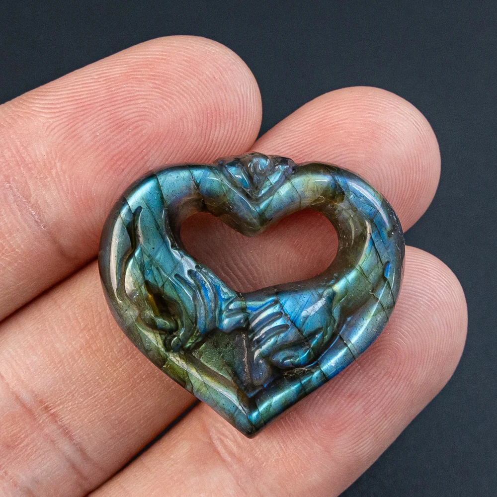 1Pcs Genuine Natural Rainbow/Gold Flash Labradorite Pendant Carved Swear Heart for Jewelry Making DIY Necklace 26X29X7mm