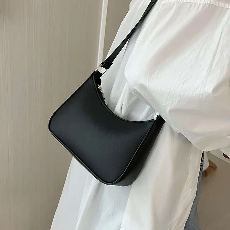 

Vintage Simple Totes Bags for Women New Trendy Handbag Hot sale Female Small Subaxillary Bags Casual Mini Shoulder Bag