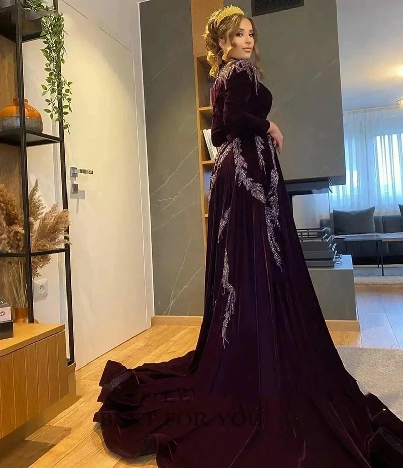 2024 Black High Neck Evening Dresses Long Sleeve Lace Mermaid Saudi Arabia Prom Gown Side Split Party Gowns فساتين مناسبة رسمية