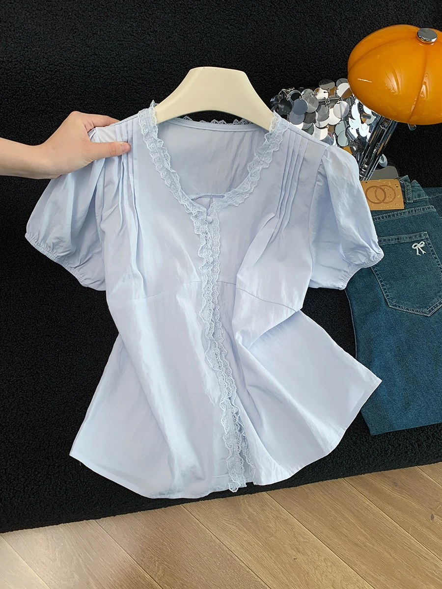 

Korean Commuter Style V-Neck Short Sleeve Lace Trim Women's Shirt Summer 2026 Design Sensation Floral Anti-Aging Top