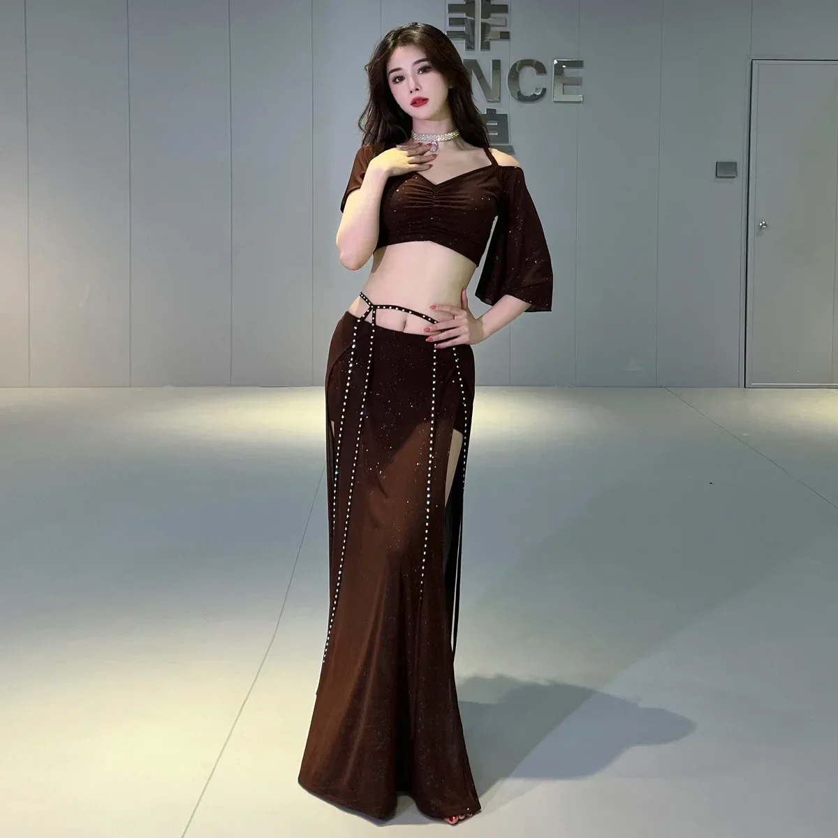 

Women's Belly Dance Dance Suit Practice Clothes New Sexy Hollow Split Long Skirt+Top Bellydance Set Suit