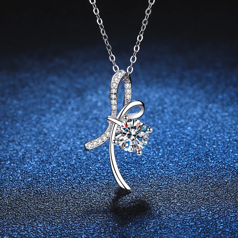 S925 Silver White Gold Plated 1CT D Color Moissanite Luxe Mini Bow Tie Pendant Necklace, Exquisite Jewelry.