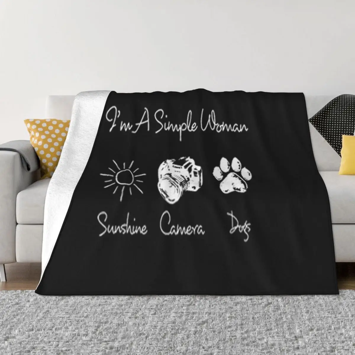 Im A Simple Woman Sunshine Camera Dogs Middle Aged Dj New Brand Spring Adult Geek Casual Fitness Western Style Throw Blanket