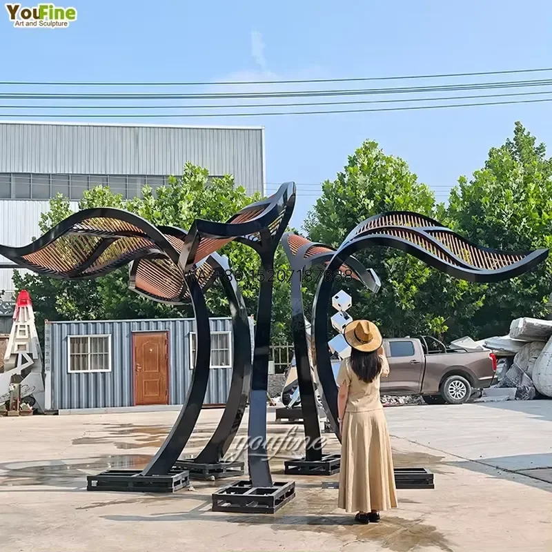 Wmwmnu Modern Metal Plant Sculpture Outdoor Large Leaf Shade Pavilion Custom Wooden Slats Garden Art for Park Plaza Resort