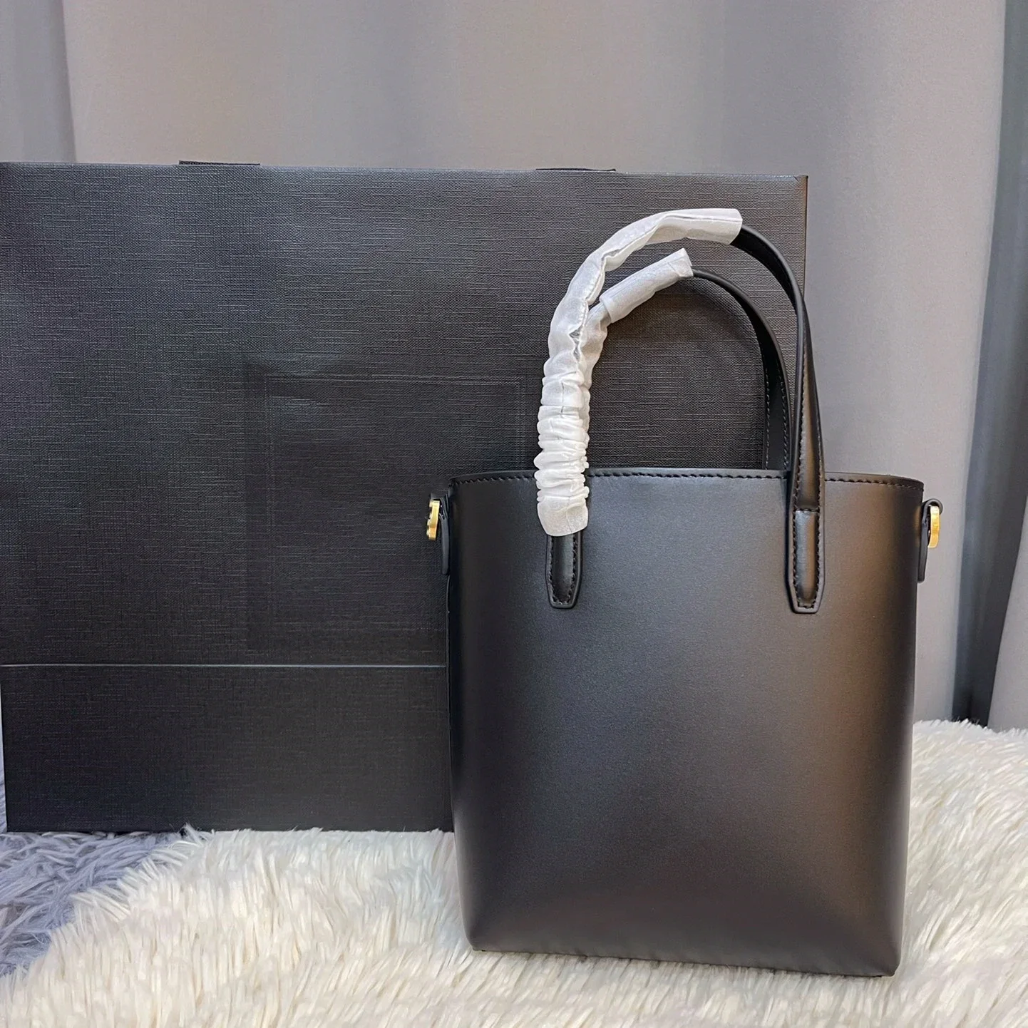 

Новая женская сумка, роскошная дизайнерская сумка-мешок, сумки на одно плечо, высококачественная женская брендовая сумка большой вместимости, тренд 2025 года