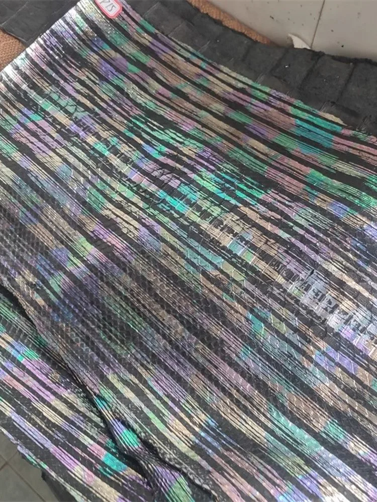 Kolorowy błyszczący laserowy materiał z prawdziwej skóry pytona Kawałek skóry Rzemiosło DIY Etui na telefon Akcesoria Miękka tkanina z prawdziwej skóry