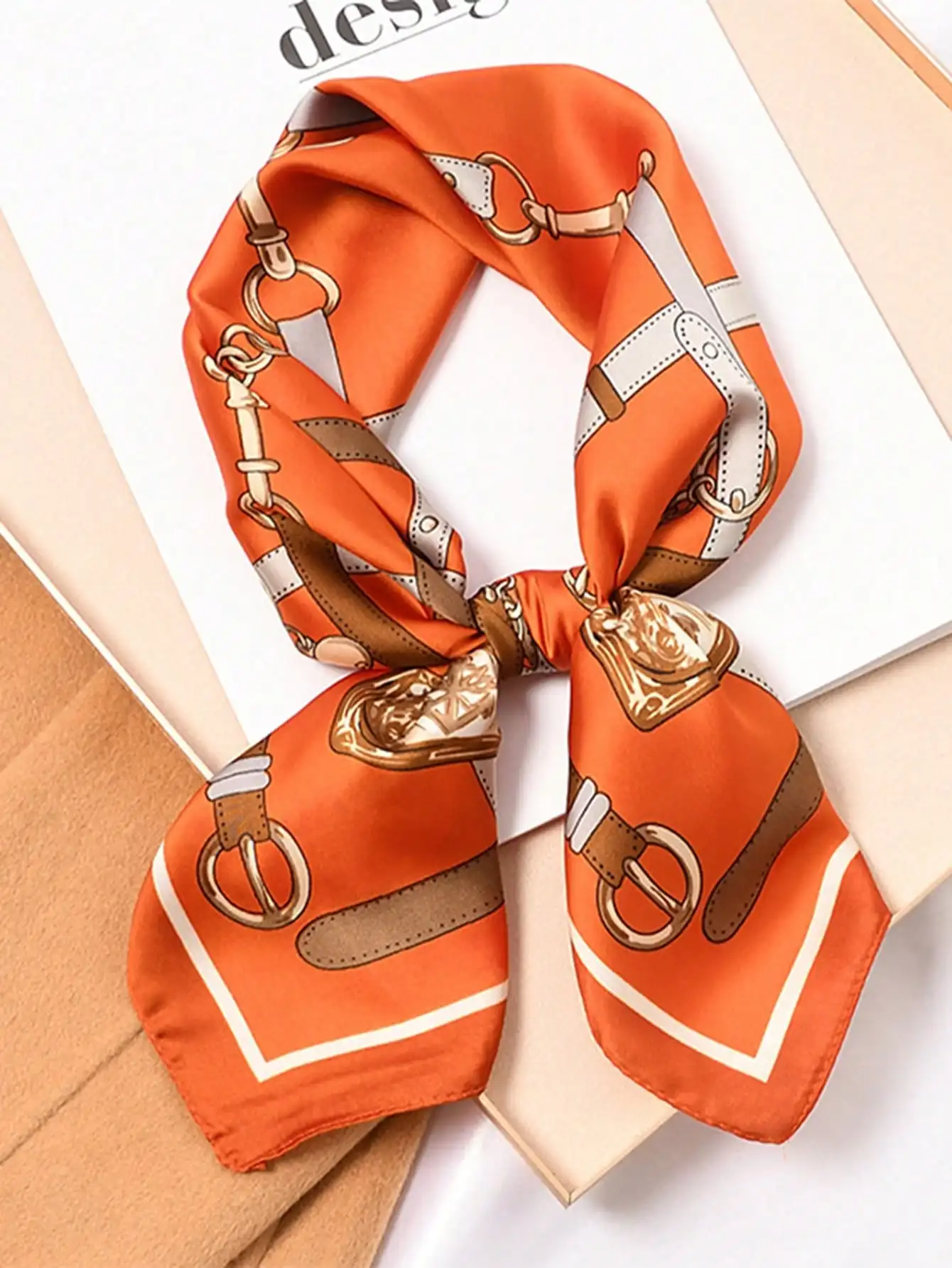 1pc Orange Faux Silk Chain Print Small Square Scarf/Bandana, New Stylish Silk-Like Print Scarf/Headband/Belt Decor For Women sc2501062511411176
