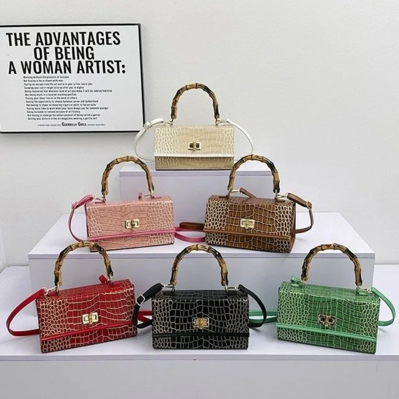 

Elegant Leather Classic Clutch Bag With Solid Color And High-End Minimalist Design For Evening Superstar Show