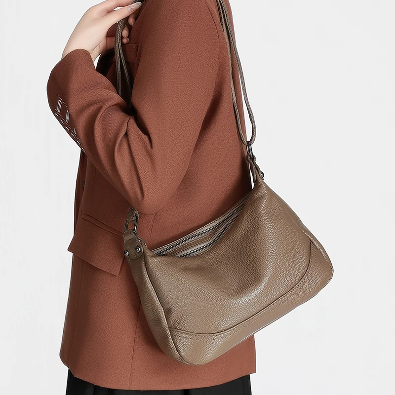 

Genuine Leather Hobo Bag for Women Large Capacity Soft Leather Crossbody Shoulder Bag Vintage Casual Everyday Commute Tote Bag