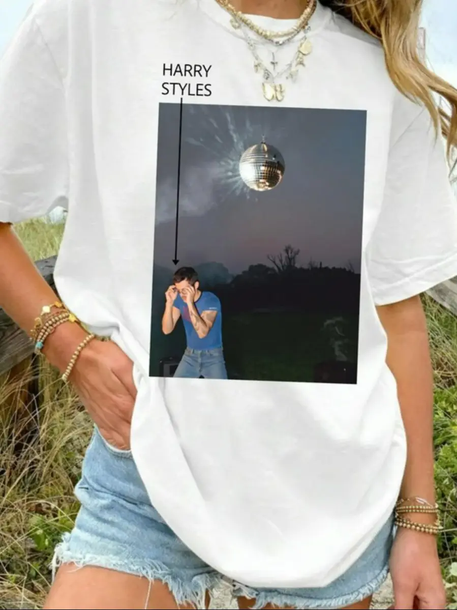 Harry Styles Concert T-shirt Kiss All The Time Disco Periodiek Retro Grafisch T-shirt Popconcert Fan Cadeau Trendy Muziekliefhebber T-shirt - afbeelding 2