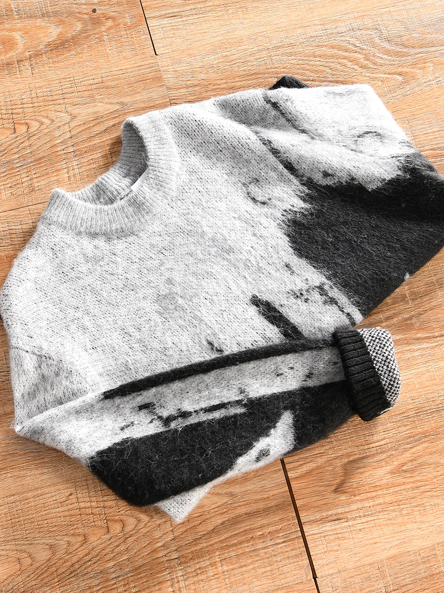 Casual Graffiti Cashmere round Neck Sweater for Men Straight Cut Style Winter Season Long Sleeve Knitted Shirt Youth Fashion
