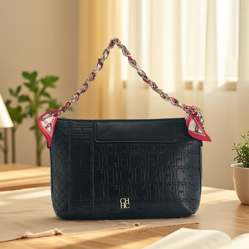 حقيبة يد نسائية فاخرة جديدة من Carolina Herrera 2025 - حقيبة كتف كروس من جلد البولي يوريثان عالي الجودة مع طباعة حروف عصرية