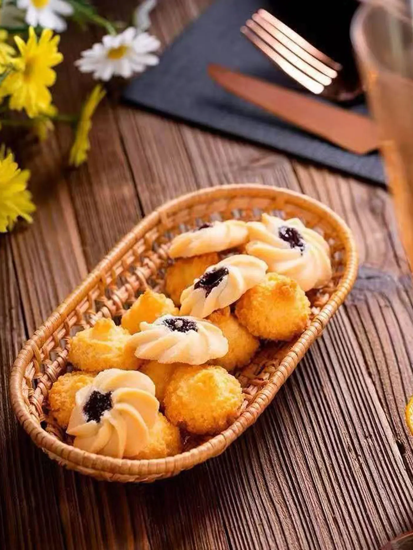 Mini Japanese-Style Bread Basket, Rattan Fruit Plate, European-Style Tableware, Fruit Bamboo Basket, Woven Household Food Tray, French Fries Basket, 1 Piece view 3