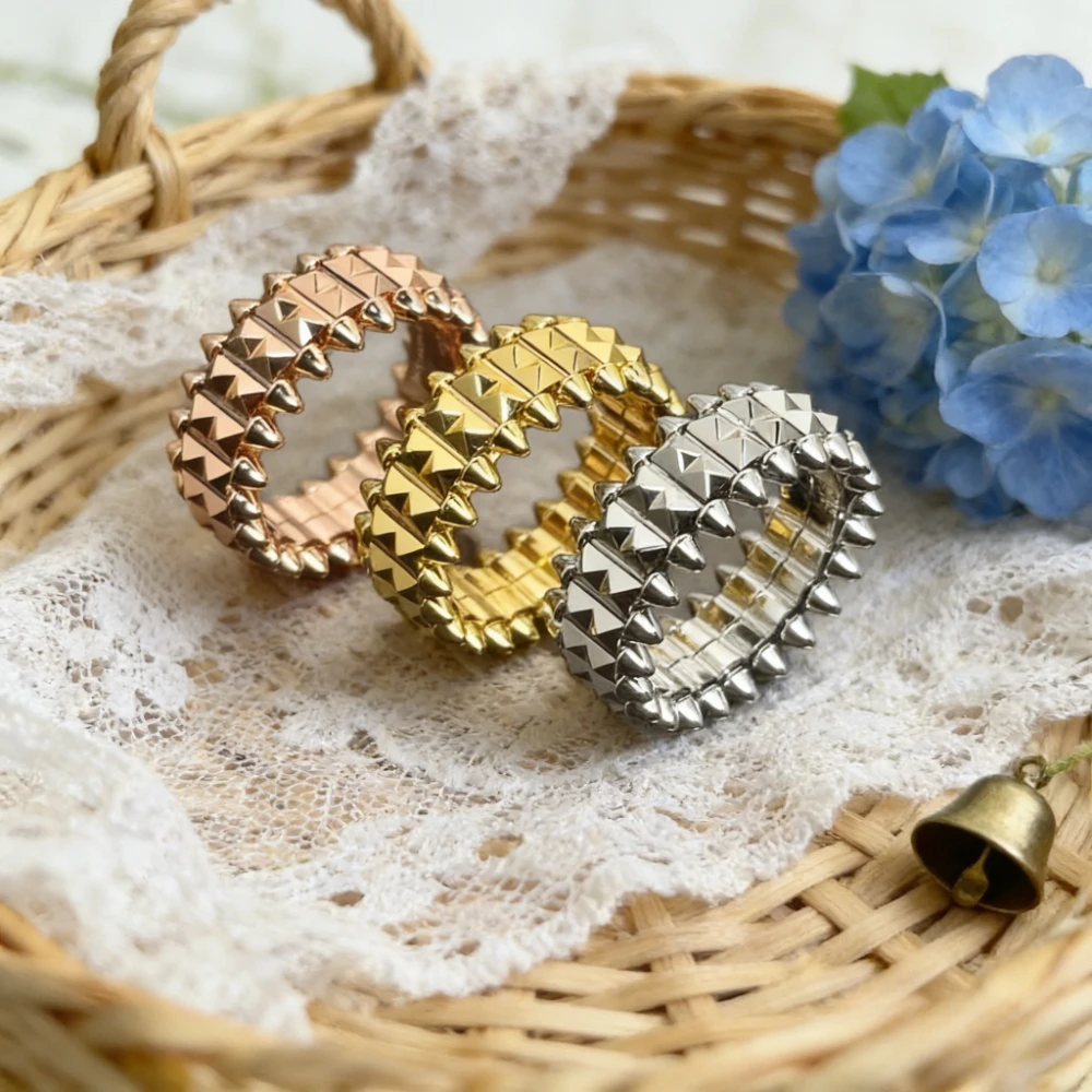 

2026 Trendy Collection French Riveted Bullet Punk Ring for Women Broad Surface Creative Finger Jewelry Gift