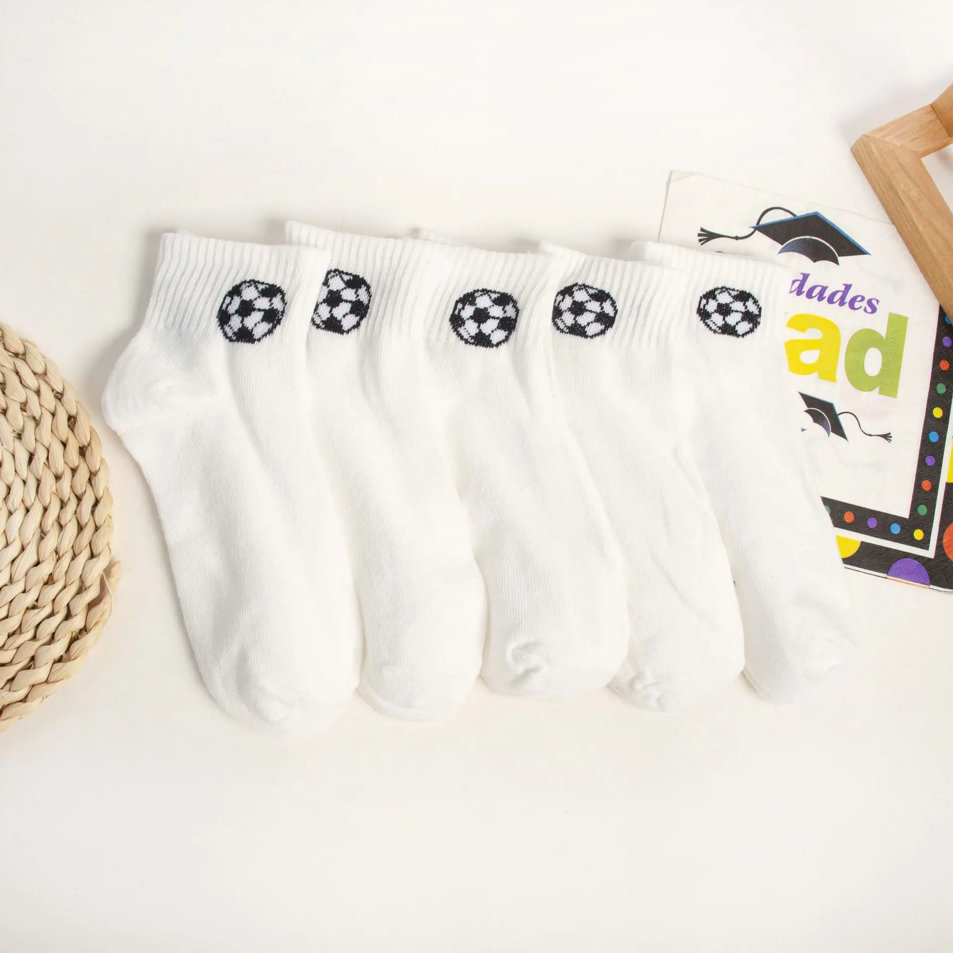 جوارب شبابية بأنماط كرة القدم بألوان ثابتة، متعددة الاستخدامات، كاجوال، ماصة للعرق وجوارب متوسطة وقصيرة قابلة للتنفس #6