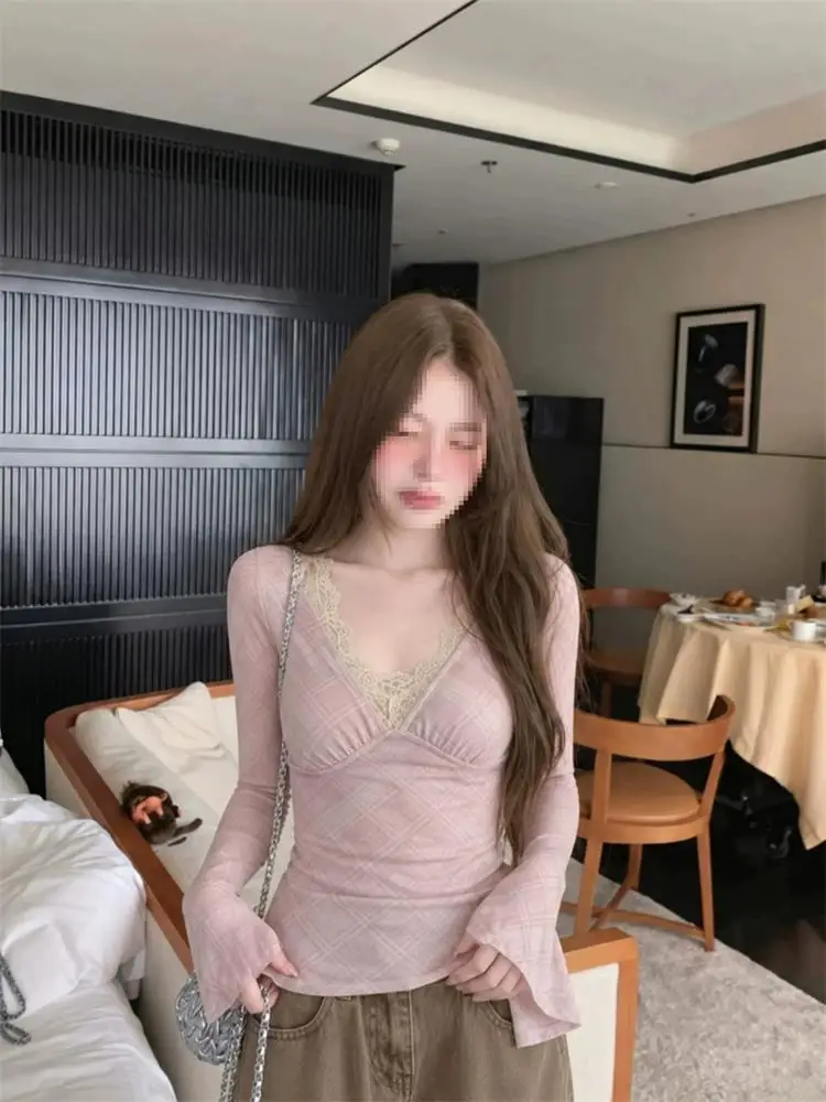 Korean Style V-Neck Plaid Base Shirt Early Autumn Lace Collar Bell Sleeve Soft Fabric Atmosphere Overhead Dress Women's T-shirt