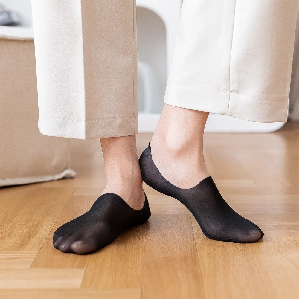 Sommer Ultra-dünne Atmungsaktive Socke Hausschuhe Silikon Non-slip Unsichtbare No Show Socken Männer Männlich Einfarbig Eis Seide low Cut Socken