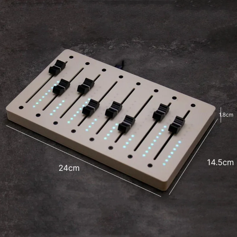 8-Track MIDI Fader Controller with VU Light EM-VU8