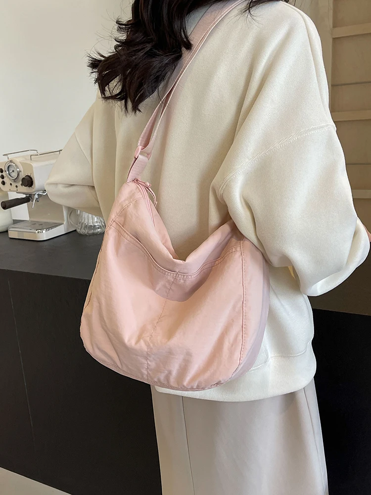 

Korean Sle Large Capaci Lightweight Ox Cloth Nylon Casual Commuter Single oulder Bag Crossbody Bag for Youth