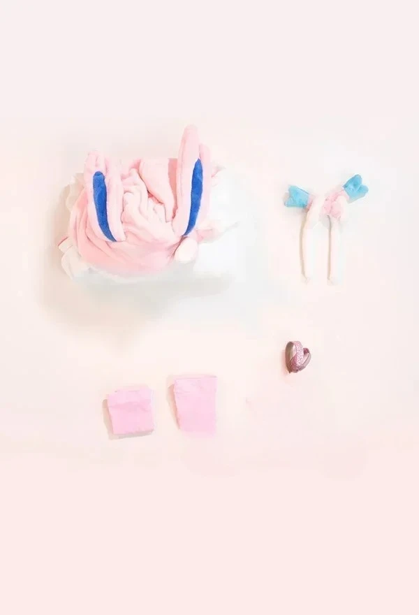 بدلة قطعة واحدة مثيرة بقلنسوة منفوشة ومشتقة جديدة لعام 2025 على شكل حرف V كاواي قطعة واحدة رومبير مع قلادة وجوارب أزياء تنكرية