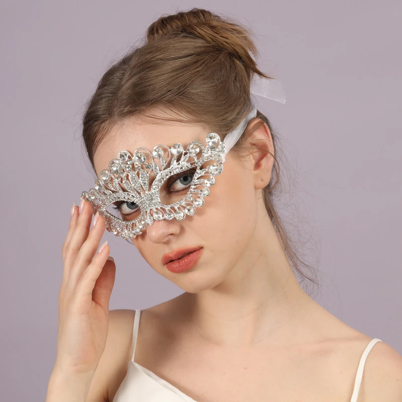 

Halloween exaggerated mask masquerade hollow rhinestone mask Performance Sexy Facial Accessories