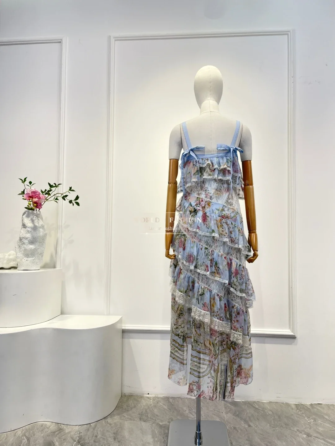 Ruffles Lace High Quality Silk Midi Dress for Holiday 2025 New Women's Blue Floral Print Sleeveless