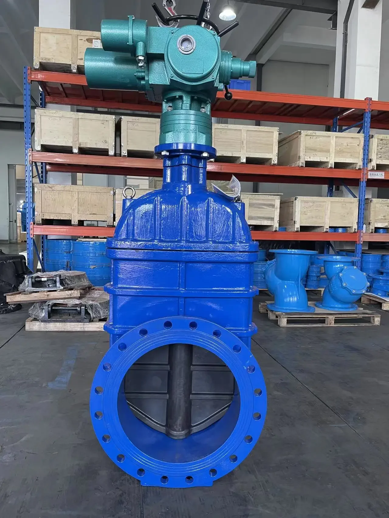 صمام بوابة جذعي غير مرتفع شفة DN500 PN16 صمام بوابة مرن من حديد الدكتايل مع المحرك الكهربائي #3