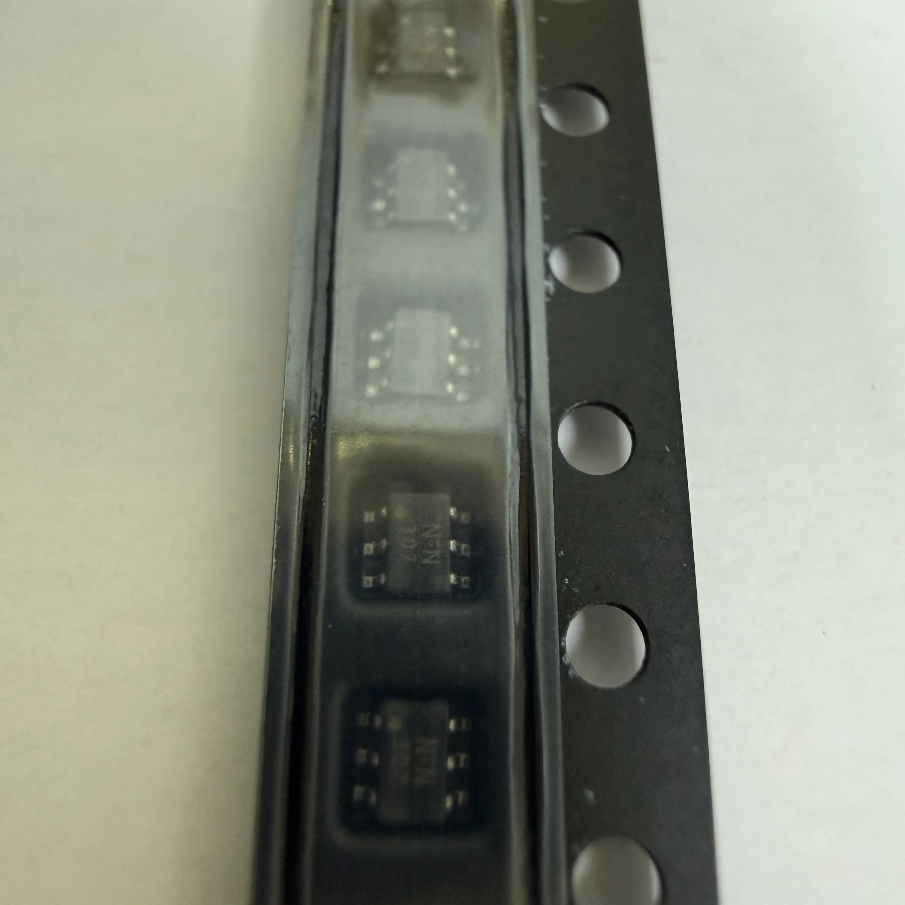 100PCS/LOT SSM6N7002KFU,LF(T (MOSFETs)