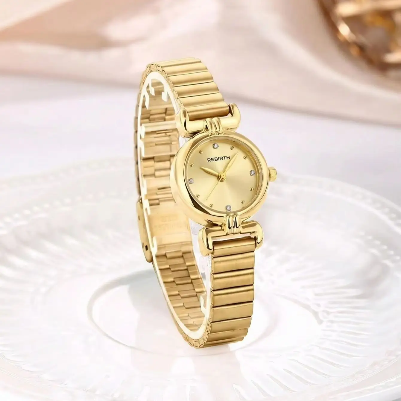 Small, Simple, Exquisite and Fashionable Women's Quartz Watch