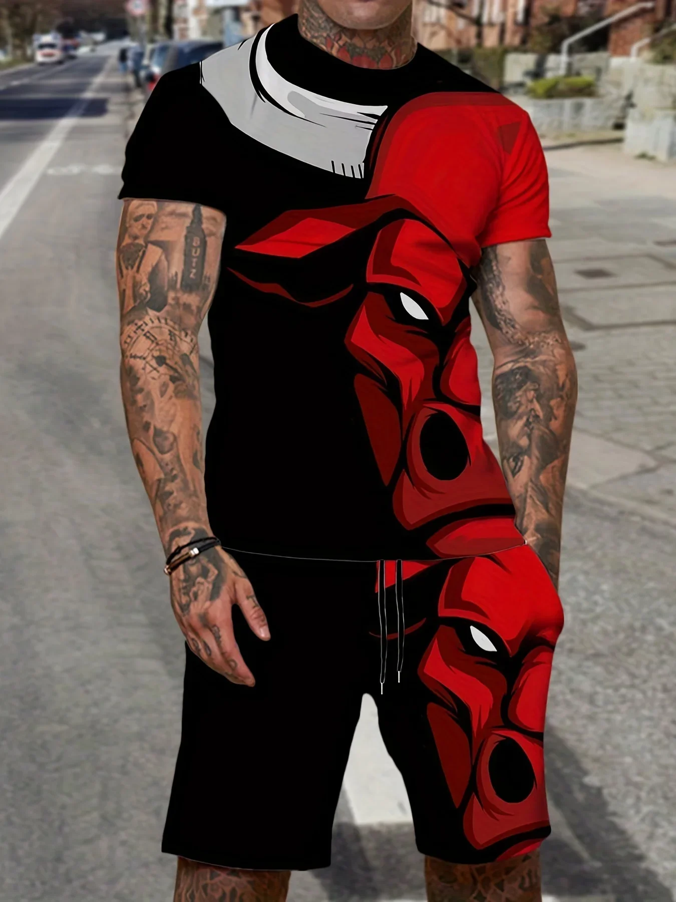 

Two Sets of Sportswear A Men's Bull Head Pattern T-shirt and Slightly Elastic Breathable Shorts Suitable for Outdoor Activities