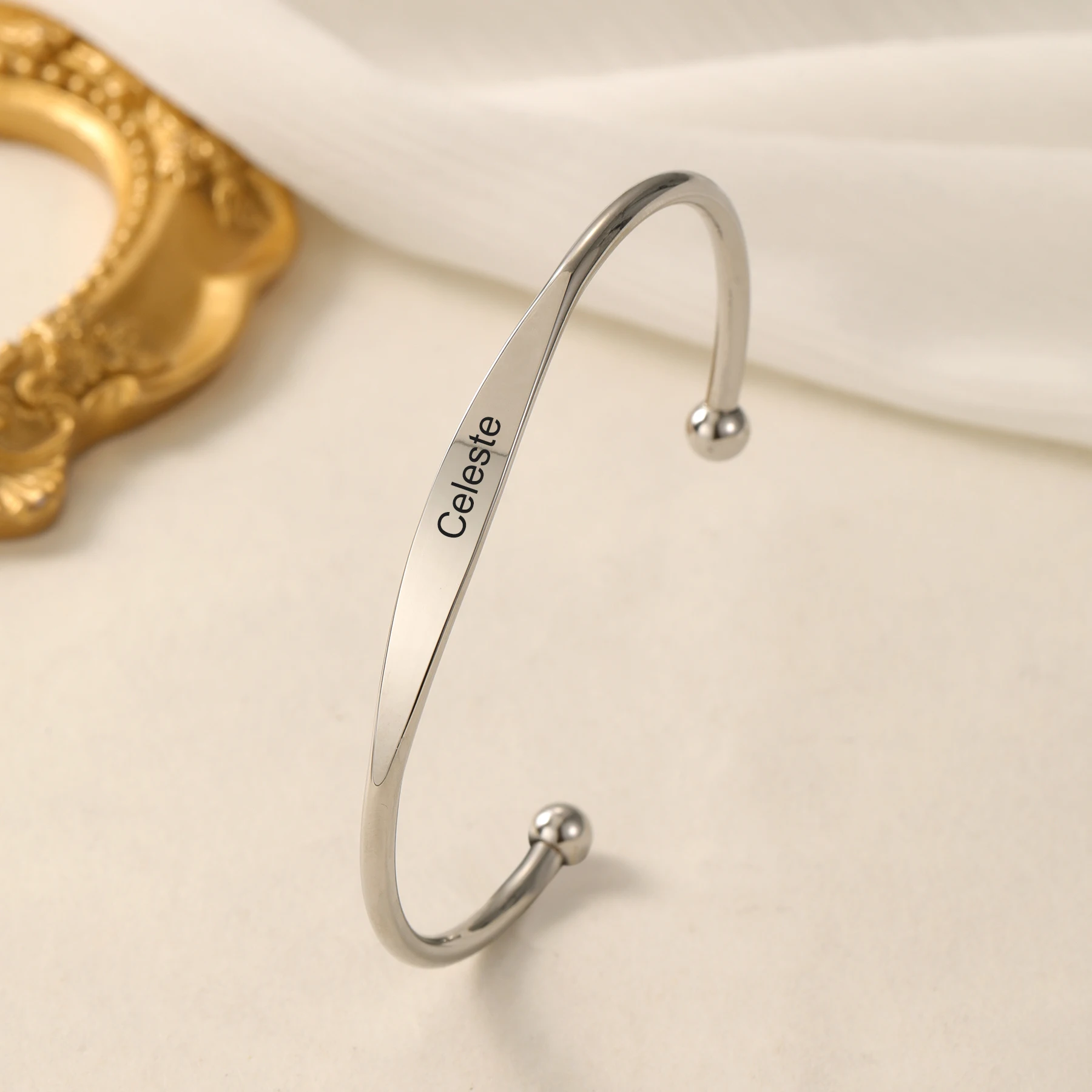 

Custom Engraved Text Shiny Solid Stainless Steel Handmade Adjustable Cuff Bracelet Unisex Gift Jewelry
