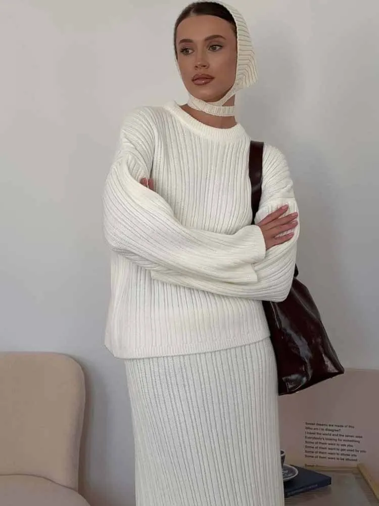 BKQU Gonne maglione lavorato a maglia Set da 3 pezzi per donna Pullover caldo ampio con scollo a O con sciarpa Gonna lunga a vita alta Abiti autunno inverno