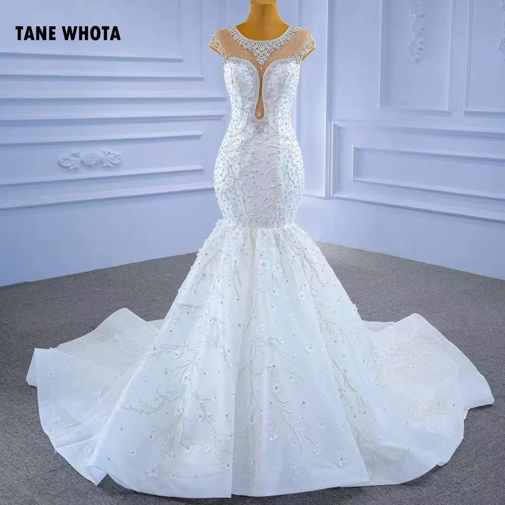 Sexy O Neck Cap Sleeves Lace Up Back Wedding Dress Crystal Beading Customized Sheath Fit Trumpet Bridal Dress