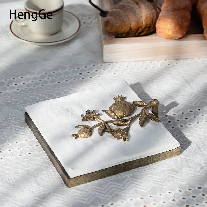 

Light Luxury Golden Flower Wood Napkin Holder Classic Dining Table Decor Desktop Tissue Holder Home Decoration Napkin Box Holder