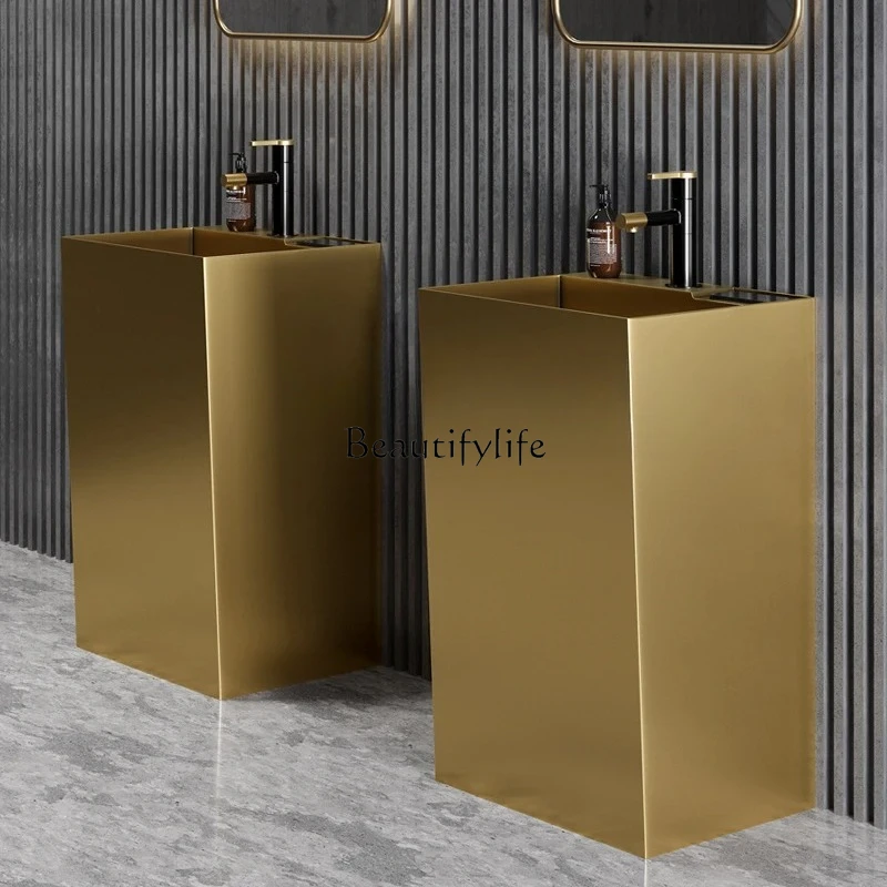 Gouden RVS kolomwastafel Van vloer tot plafond geïntegreerde wastafel Binnenplaats Buitenzuilwastafel