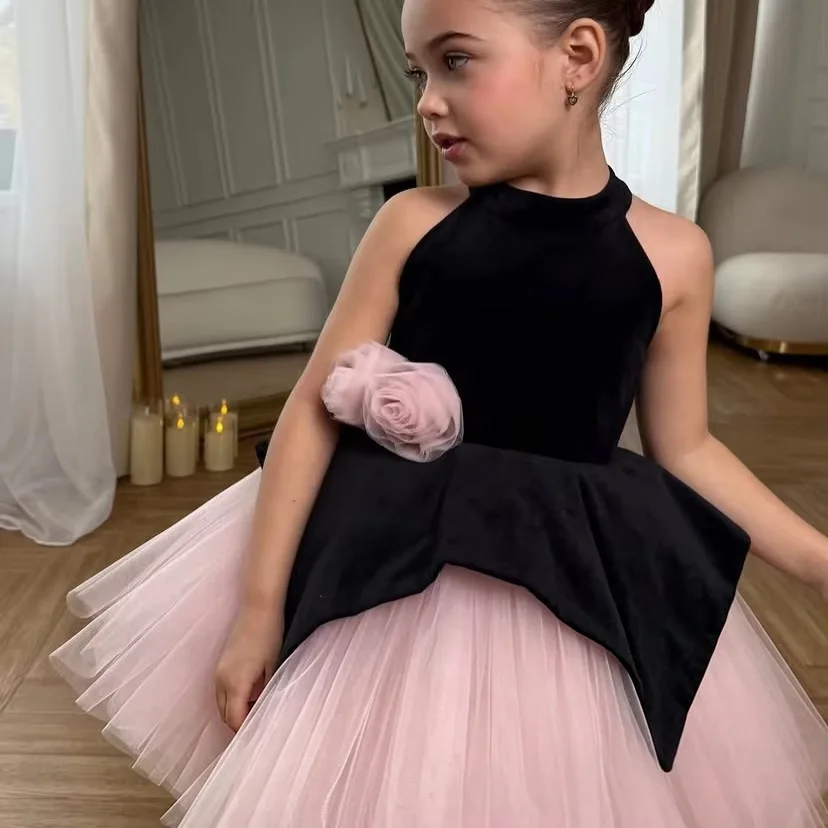 Banquet dress for little girls, halter-neck tulle princess skirt, children’s model runway and stage performance puff skirt.